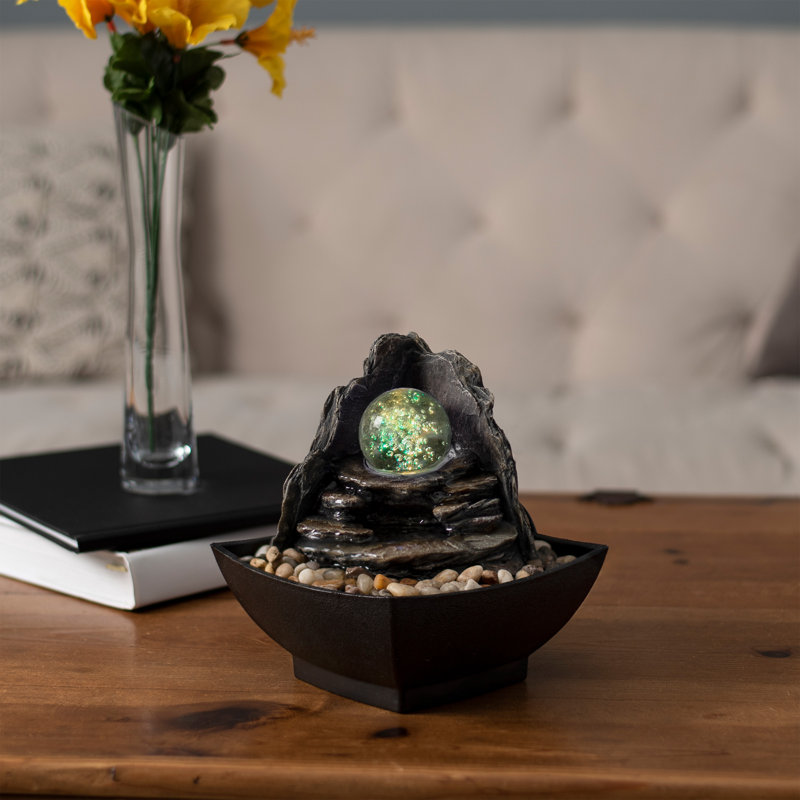 Fontaine de table avec cascade de formation rocheuse avec boule de verre roulante, lumières DEL multicolores, pompe électrique et sons apaisants de Pure Garden