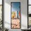 Planche de surf colorée sur une plage ensoleillée avec palmiers, art vertical de la côte, très grandes photos, impression sur toile encadrée-126313473-126313474