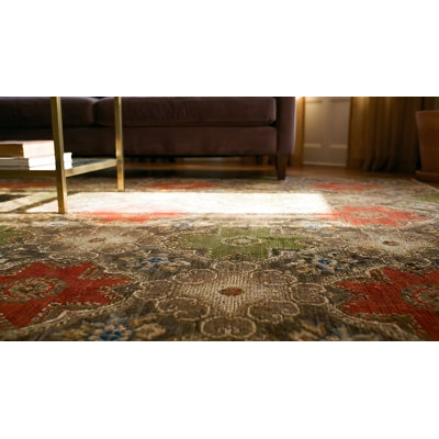 Tapis noué géométrique antique