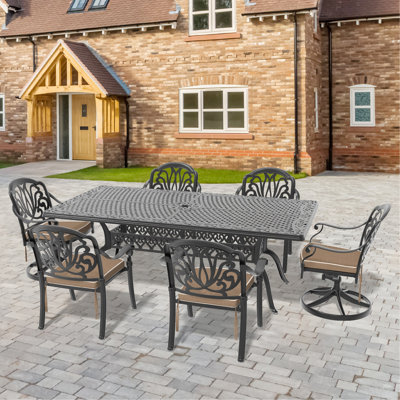 Ensemble de salle à manger 7 pièces en fonte d'aluminium toutes saisons comprenant 2 chaises pivotantes, 6 chaises et une table rectangulaire avec cadre noir