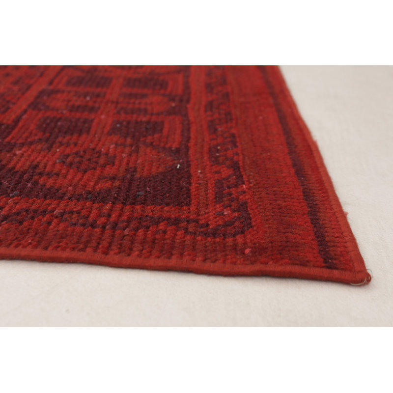 Tapis unique en laine noué à la main style Kosak des années 1990 de 4 pi 6 po x 11 pi rouge foncé Kalli