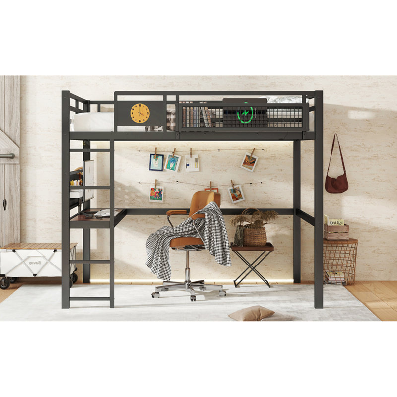 Structure de lit double pleine grandeur avec bureau, panier de rangement, lit mezzanine en métal avec horloge et port de charge