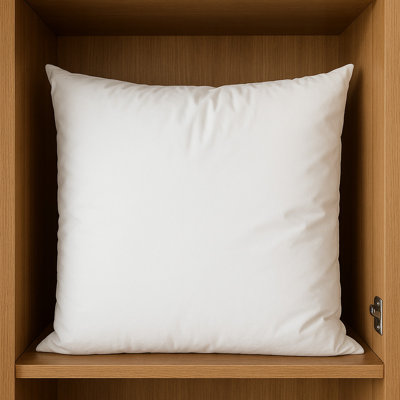 22" White Cotton Throw Pillow Insert