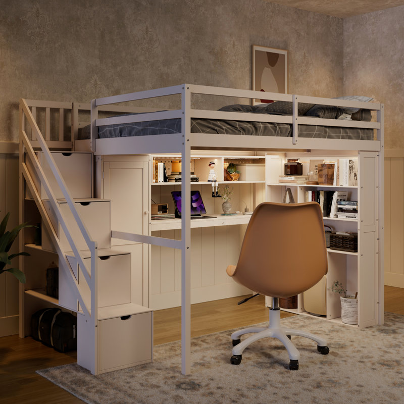Lit mezzanine beige avec garde-robe intégrée, bureau d'étude, rangement ouvert et lumières à DEL, configuration d'espace pour les espaces compacts et les chambres doubles