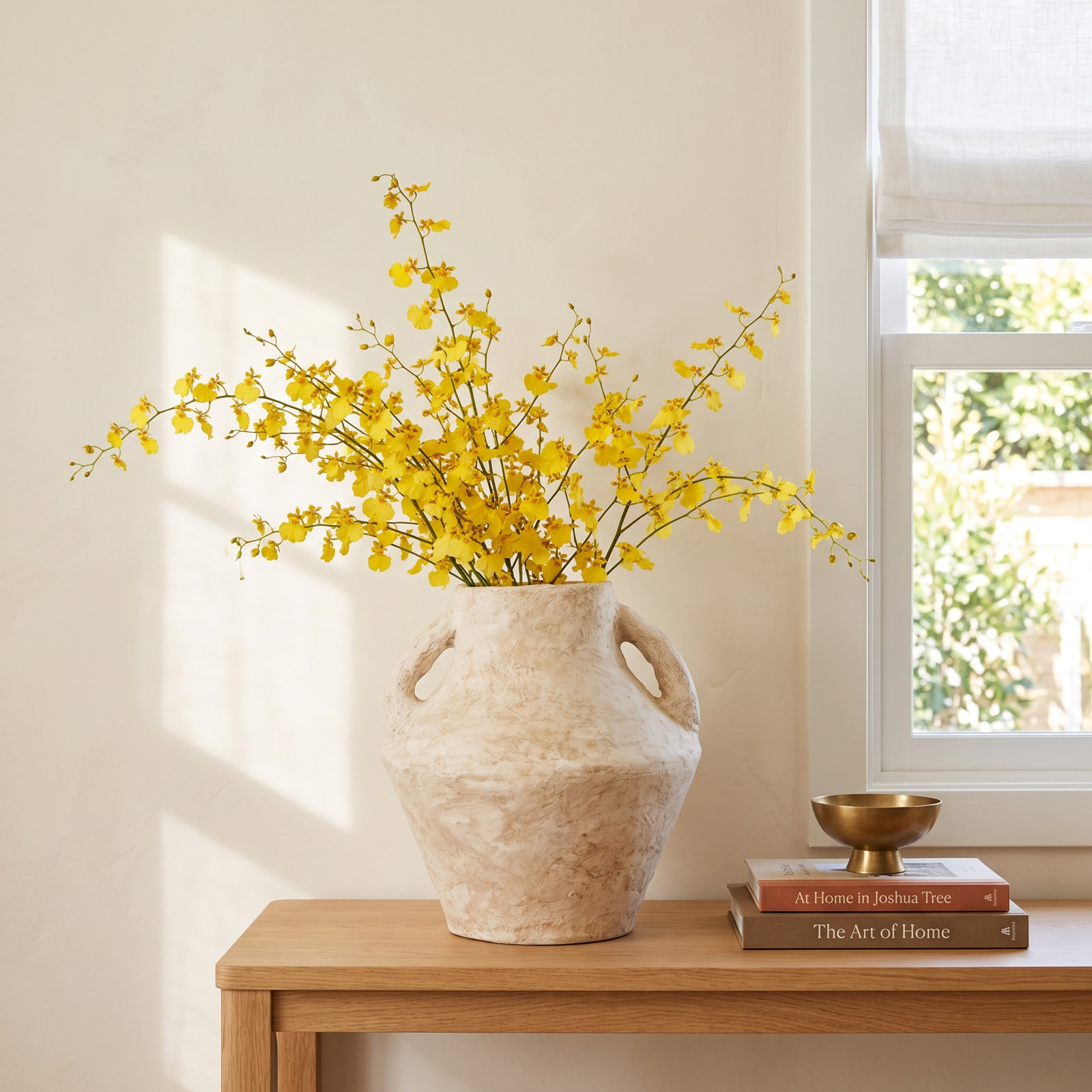 Handcrafted Table Vase, White