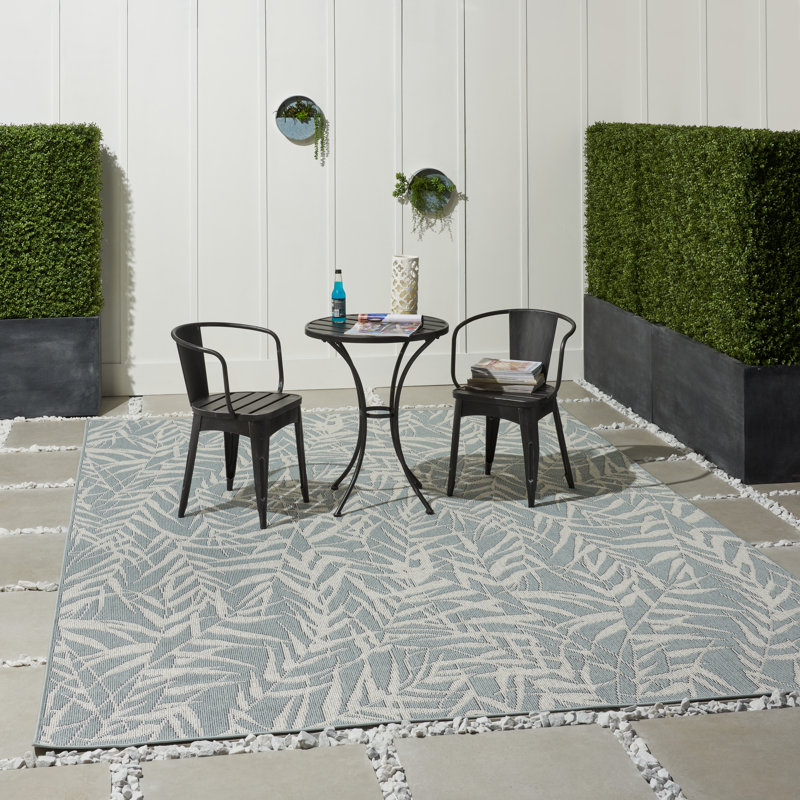 Roxy Floral Indoor / Outdoor Rug, Rectangle 4'3" x 6'3"