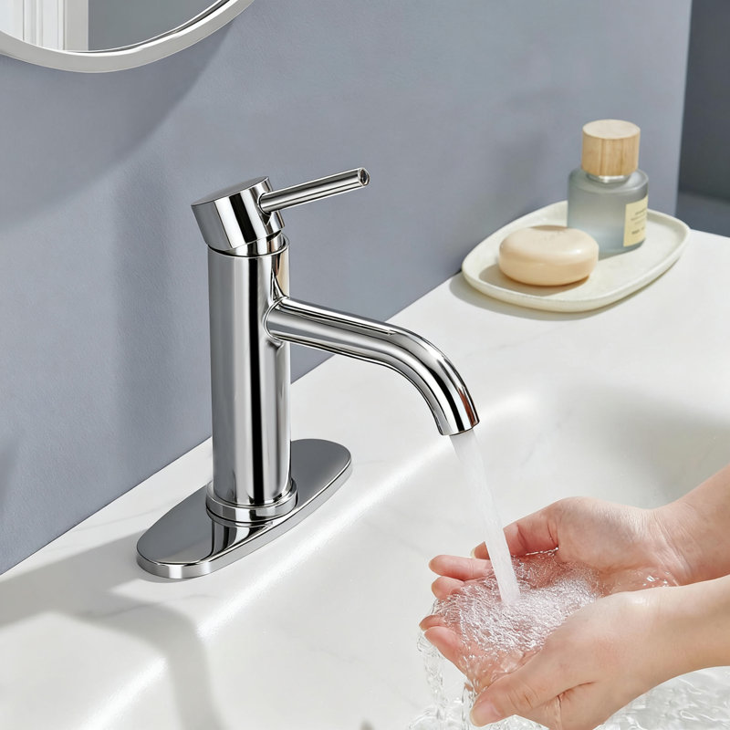 Robinet de salle de bain en acier inoxydable de style moderne sans effort pour des espaces élégants