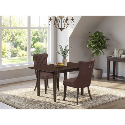 L'ensemble de table de salle à manger 3 pièces comprend une table de cuisine rectangulaire avec rallonge amovible et 2 chaises Parson en acajou
