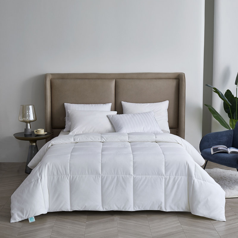 Twin White Down Alternative Cooling Comforter