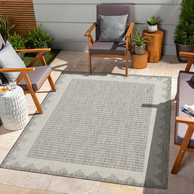 Sunshine Indoor/Outdoor Area Rug, Rectangle 5'3" x 7'3", Silver
