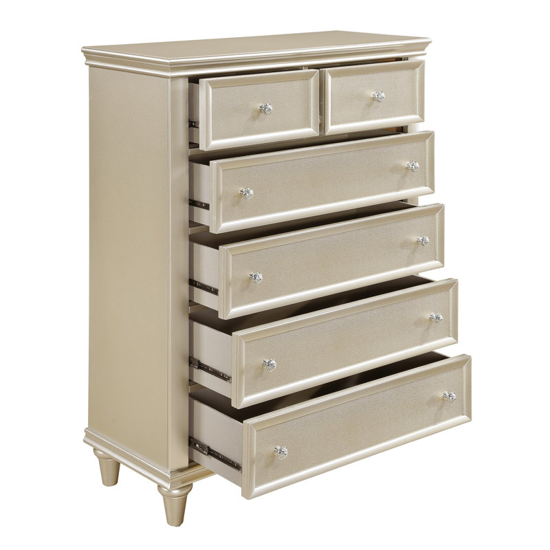 Adrianna 40'' W 6 - Drawer Dresser