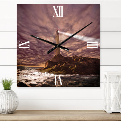 Phare brillant pendant la nuit orageuse I - Horloge murale nautique et côtière