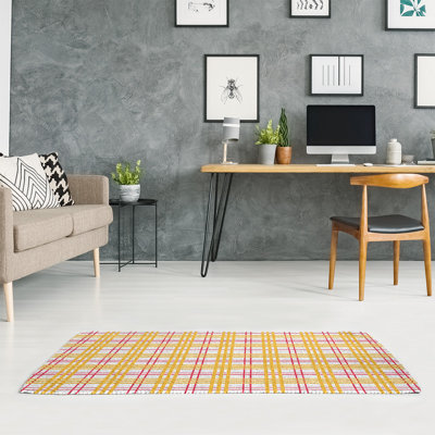 Tapis jaune / blanc à carreaux