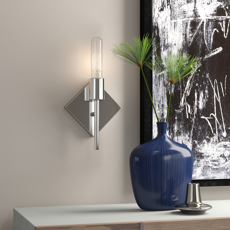 Alvertis 1 - Light Dimmable Wallchiere, Polished Chrome