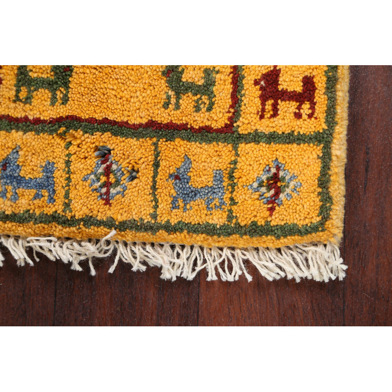 Tapis carré en laine noué à la main de conception unique de 1 pi 3 po Akyiah en or / vert / rouge