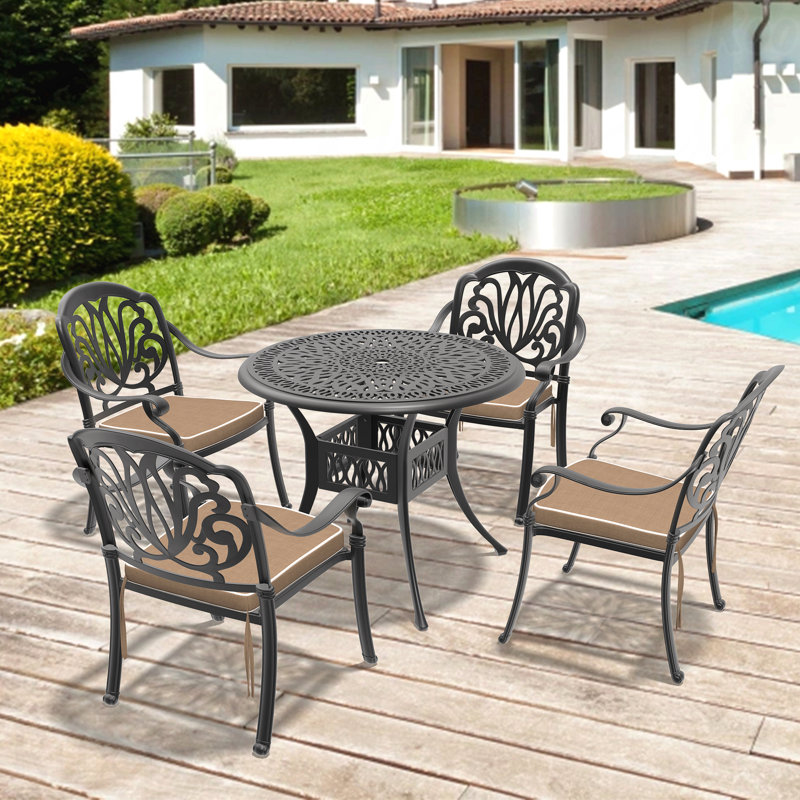 Ensemble de 5 meubles de patio en aluminium coulé avec cadre noir et coussins de siège bruns