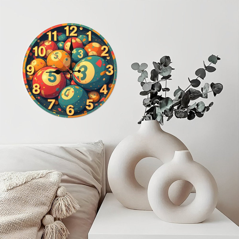 Horloge murale colorée avec chiffres uniques