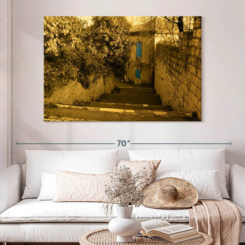 Lilie Jerusalem I, 34" H x 51" W