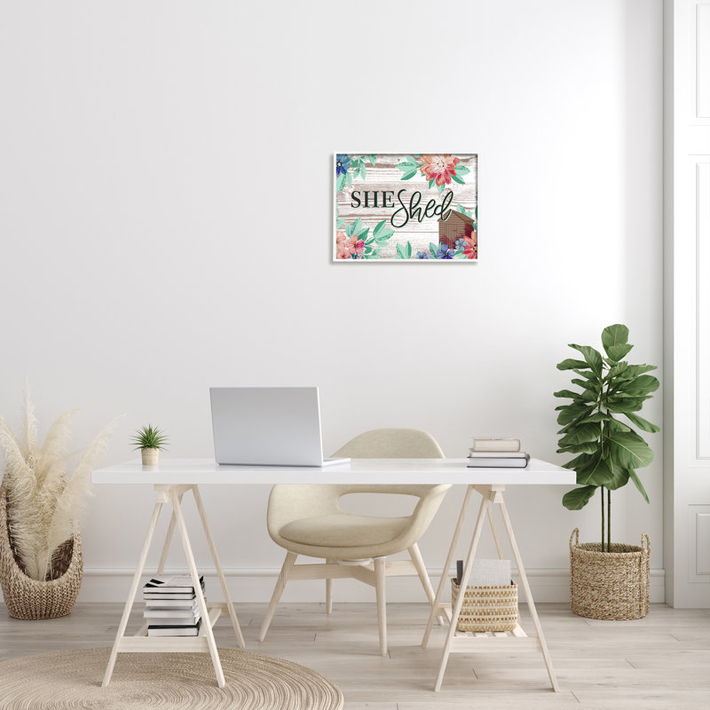 She Shed Typographie - Art textuel sur toile, H 16 po x l 20 po x 1,5 po, Giclée encadrée blanc bord de mer