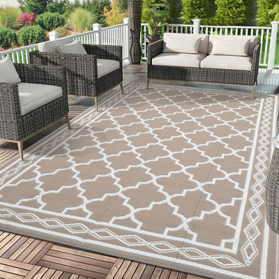 Tapis d'extérieur marocain en plastique paille imperméable et moderne pour le jardin