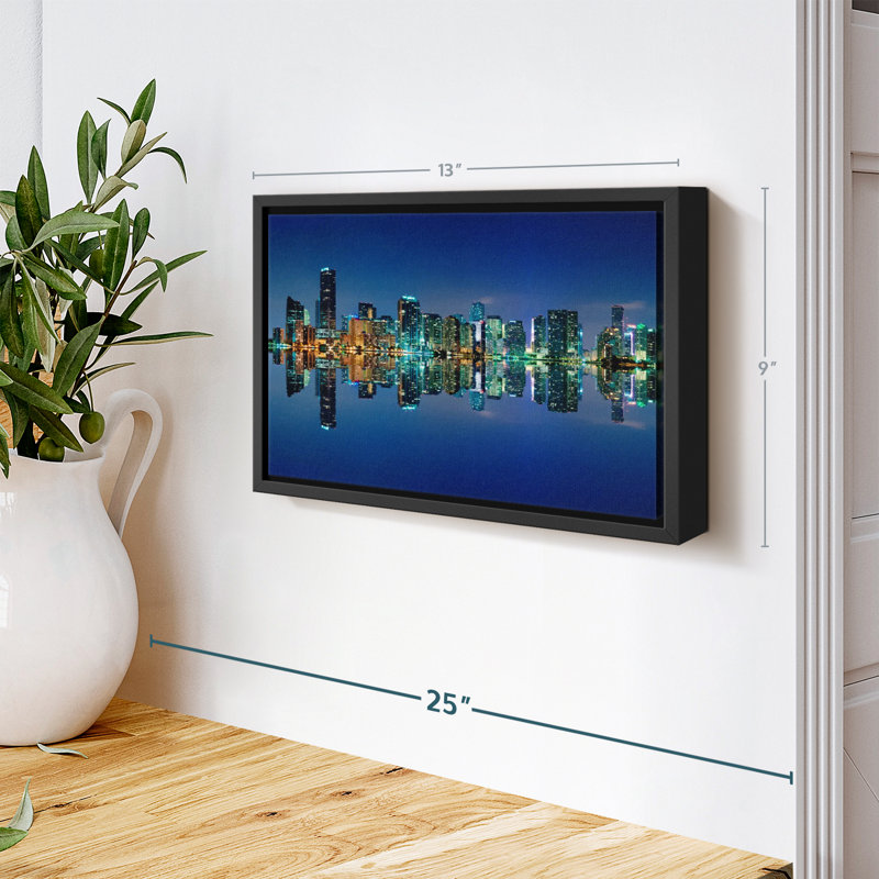 «Miami Night Skyline Wall Art», H 13 po x l 9 po