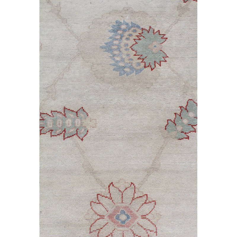 Tapis unique ivoire / rose 8 pi x 10 pi 4 po Agra