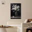 Fleurs sur ma table de chevet, art mural floral élégant par Art Remedy-104627893-104627879
