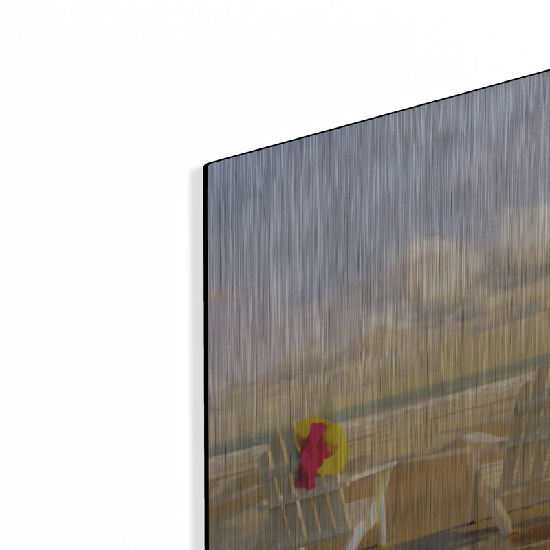 Art mural en métal Rosecliff Heights «Chairs On The Beach» par Carlos Casamayor, H 24 po x l 16 po