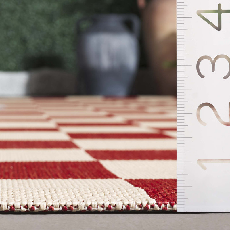 Menko Performance Checkered Rug, Runner 2'3" x 8'