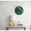 Horloge murale arbre de vie, art de la forêt en verre trempé - grand décor de scène de nature verte - cadeau de pendaison de crémaillère unique, horloge de salon moderne