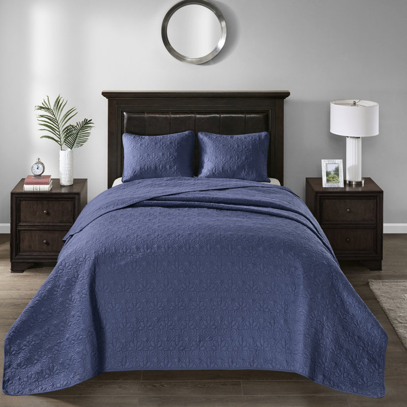 Couvre-lit réversible bleu marine très grand - Le motif classique en coton prélavé est rembourré pour plus de confort et comprend 2 taies décoratives, une longévité et un confort matelassé élégant.