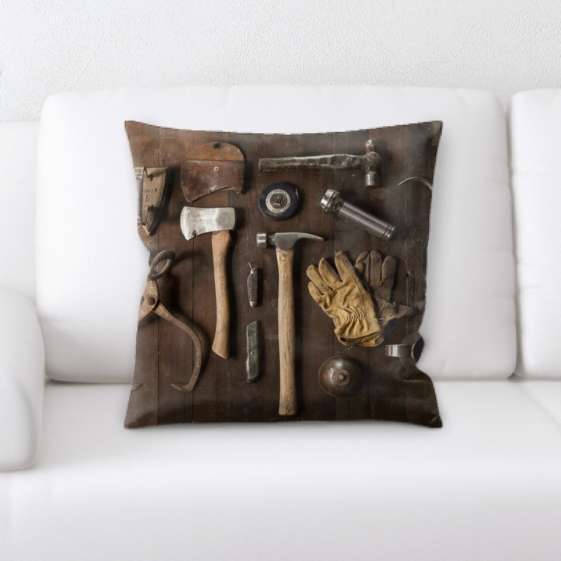 Coussin d’outils jeté