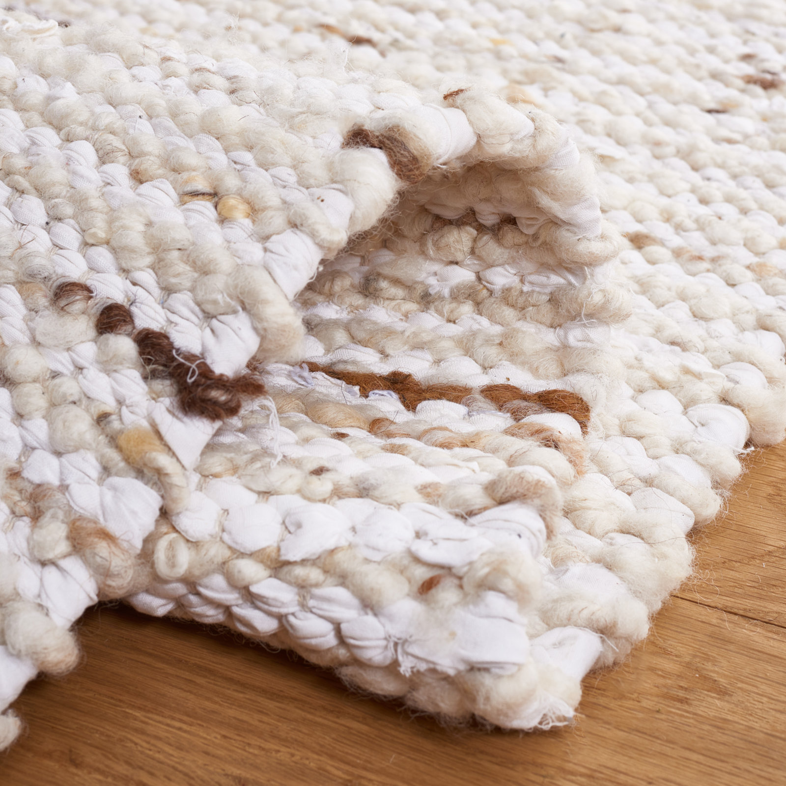 Keno Ivory Gold Rug, Rectangle 4' x 6'