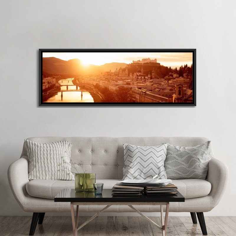 « panoramique autriche, salzburg, salzach river », reproduction de photo sur toile, H 12 po x l 36 po x P 1,5 po, Cadre noir