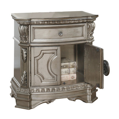 Viggo 30'' W Nightstand