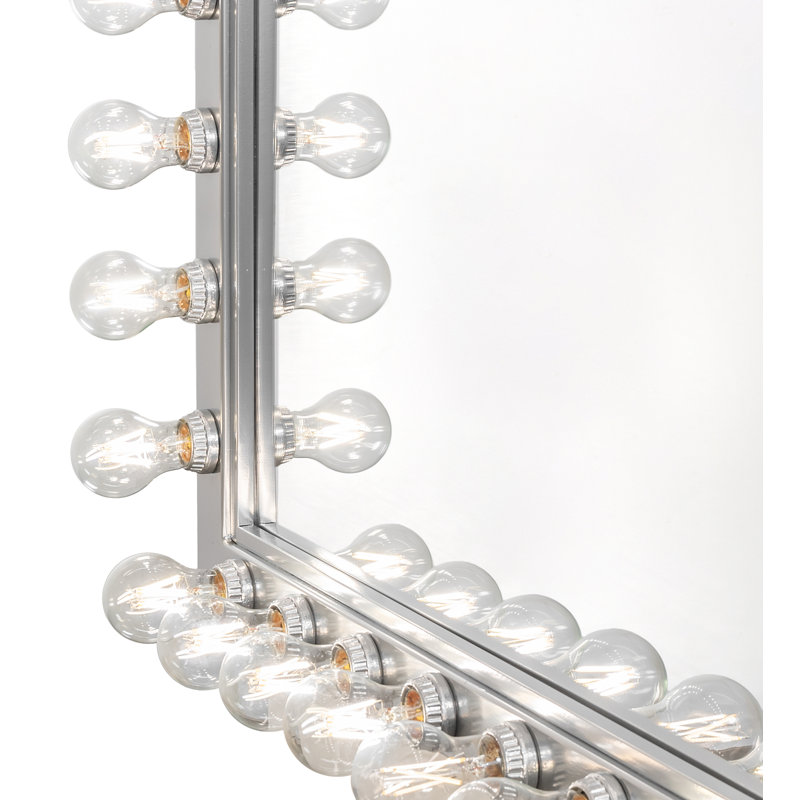 36 - Light Vanity Light