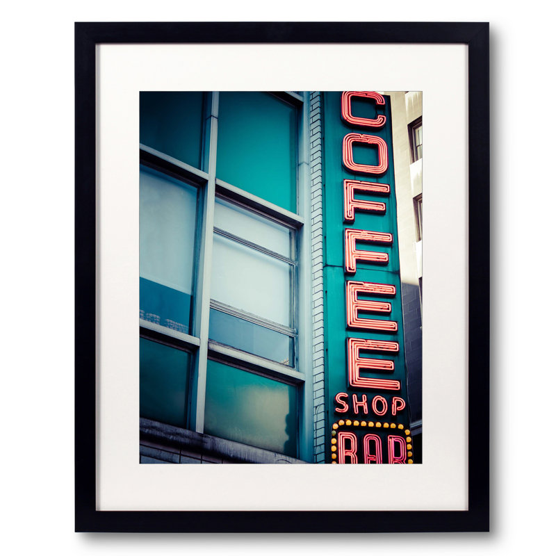 «Coffee Sign» par Jessica Reiss - photographie, Papier avec cadre noir, 20" H x 16" W