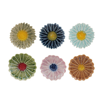 Flower Shaped Stoneware Plate In Reactive Glaze
