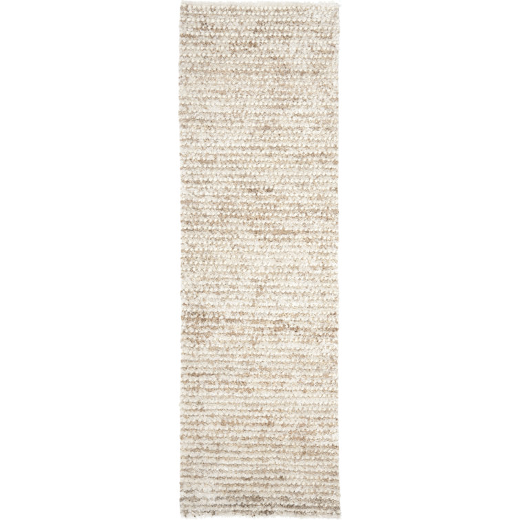 Delane Soild Color Machine Made Acrylic Area Rug in White / Beige