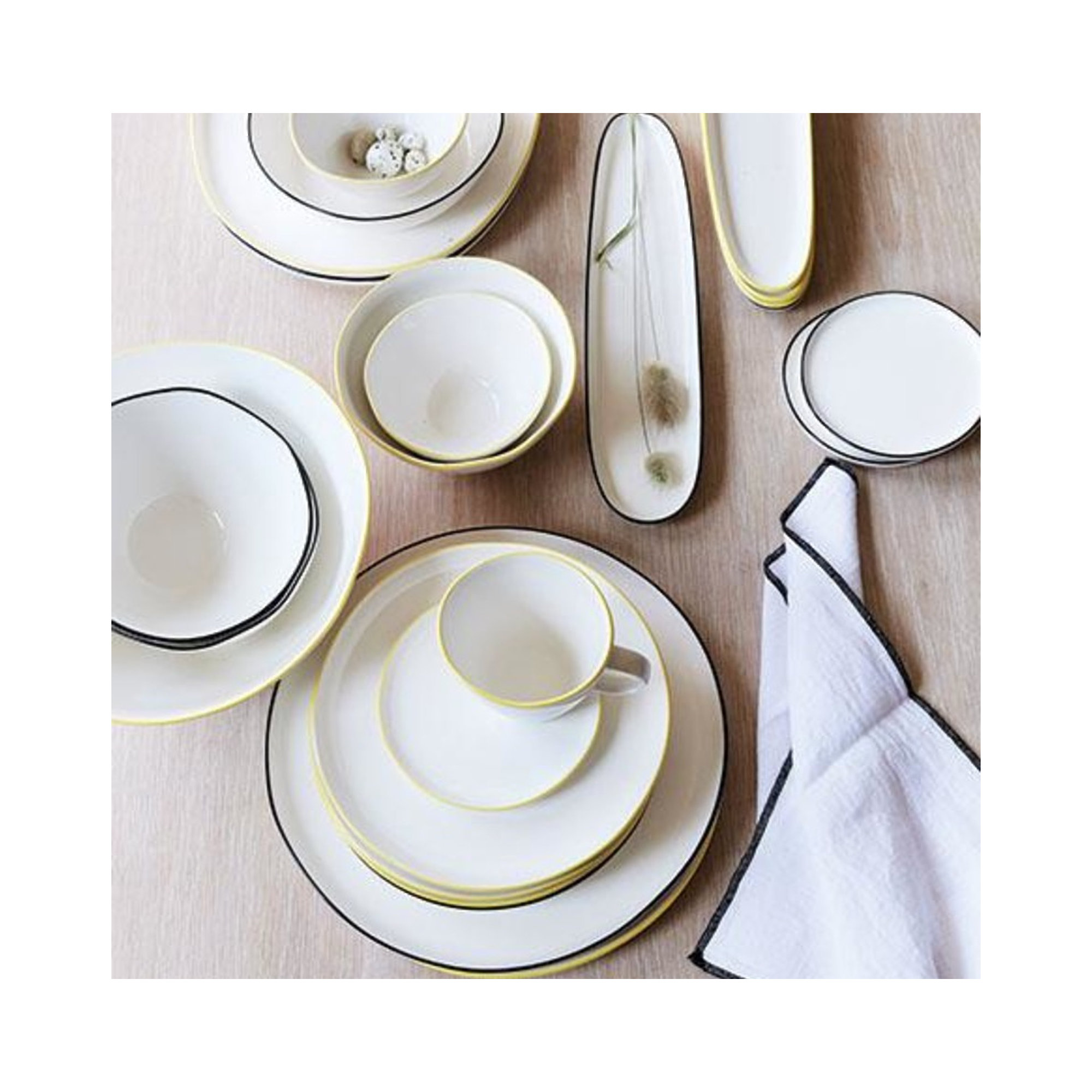 Canvas Home Abbesses Colored Rim Porcelain Large Serving Bowl 74oz, White/Black Rim