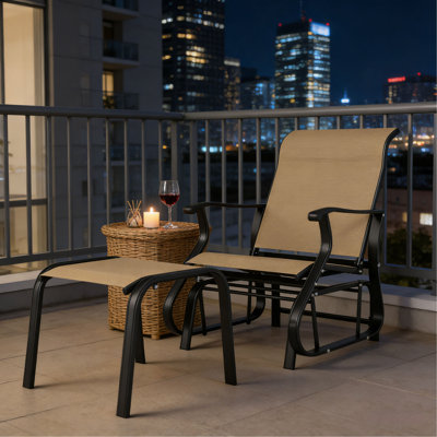 Fauteuil oscillant d'extérieur confortable à haut dossier