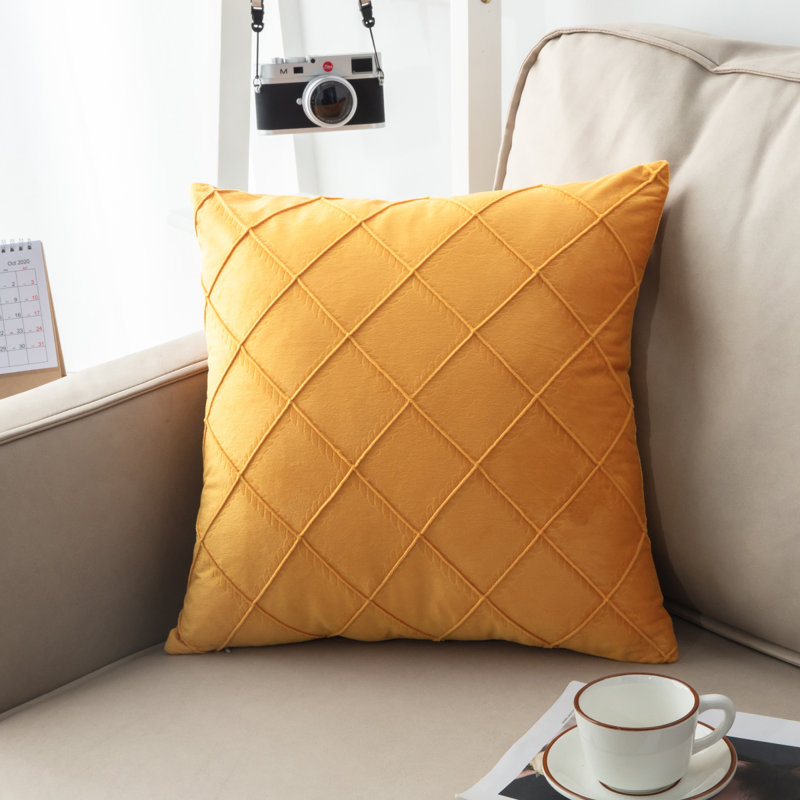 Ensemble de 2 taies décoratives carrées 18 "x 18", Jaune, H 33,5 po x l 141 po x P 41,7 po