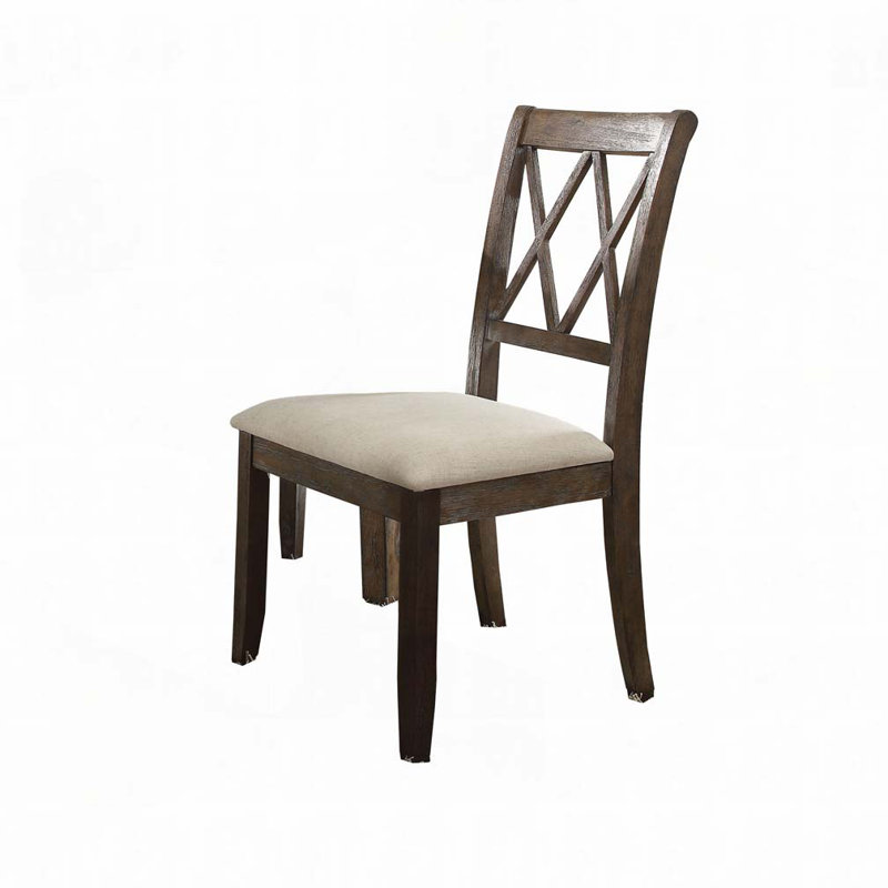 Chaise rembourrée avec pieds en bois