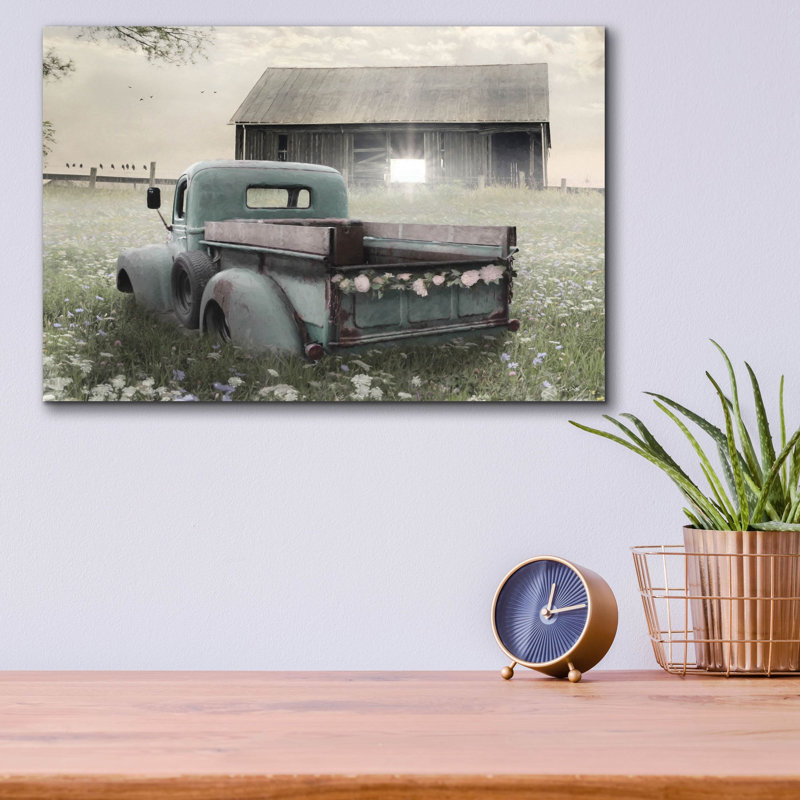  «The Old Ride» par Lori Deiter, art mural en verre acrylique, 16 po x 12 po