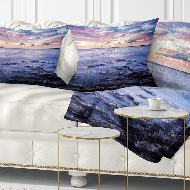 Coussin lombaire à grand exposition twilight sea rock, Carrée 18 po x 18 po