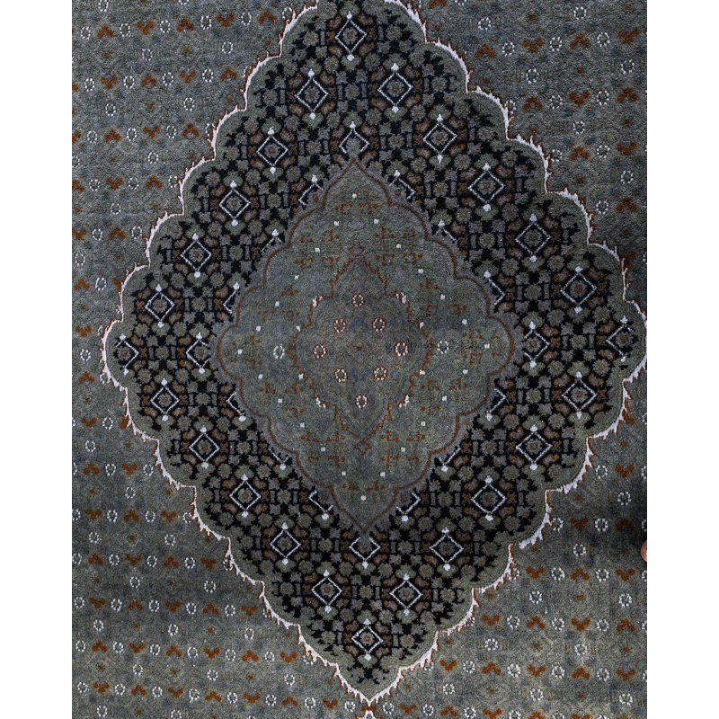 Tapis noué à la main gris unique de 6 pi 8 po x 9 pi 9 po Fine Vibrance