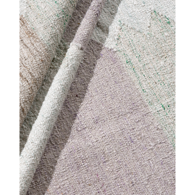 Cotton Area Rug in Ivory/Pink