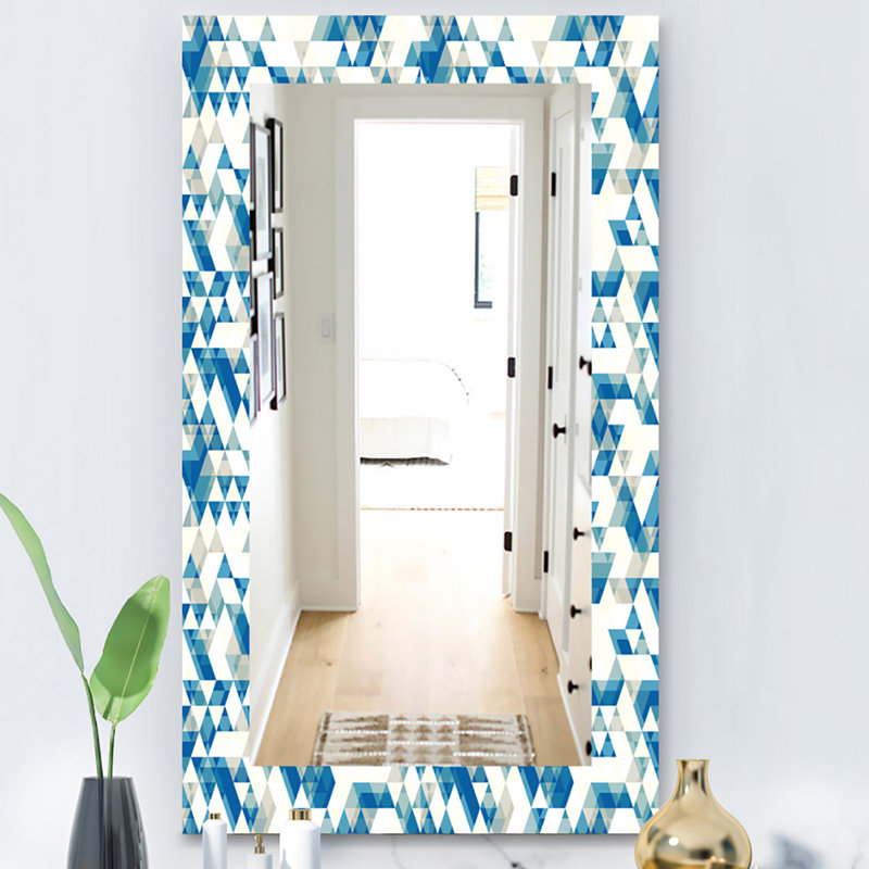 Miroir mural 4 colourfields triangulaire, H 39,4 po x l 29,5 po