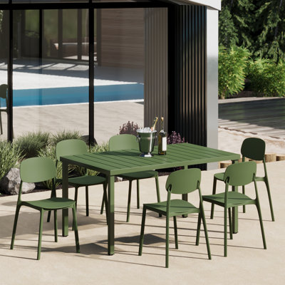 6-Person Outdoor Rectangular Dining Set