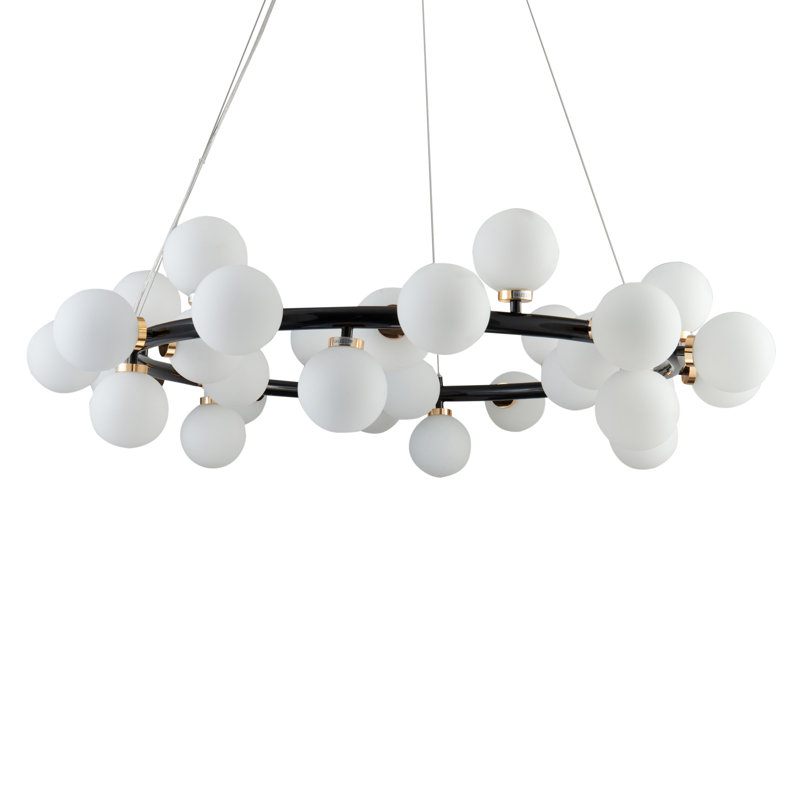 Eveland 30 - Light Waggon Wheel Chandelier